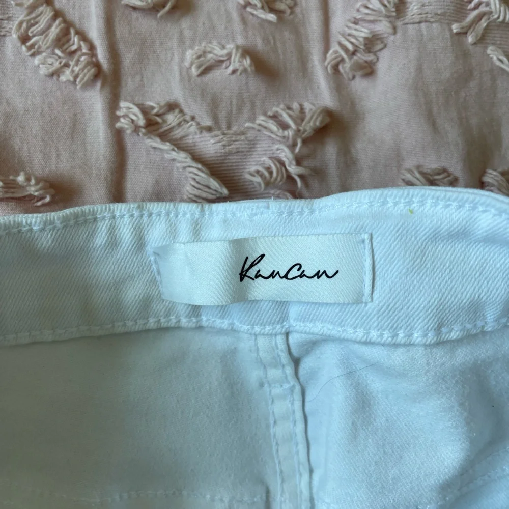 Jeans - Picture 2 of 3